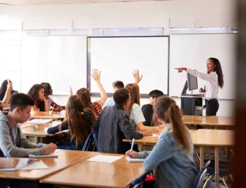 How Interactive Whiteboards Help Improve Teaching and Learning in Today’s Classroom