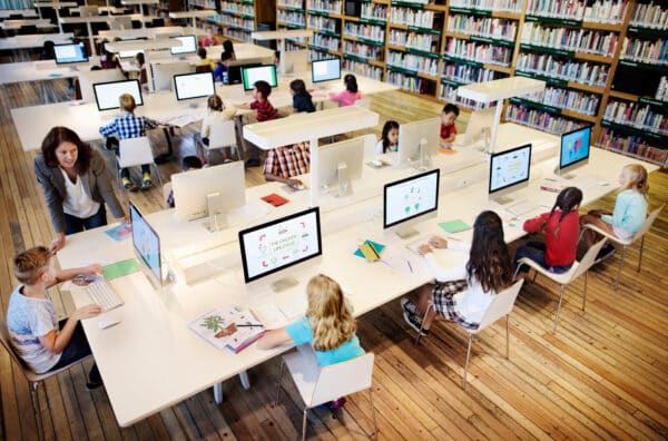 how to choose the right digital education solutions provider